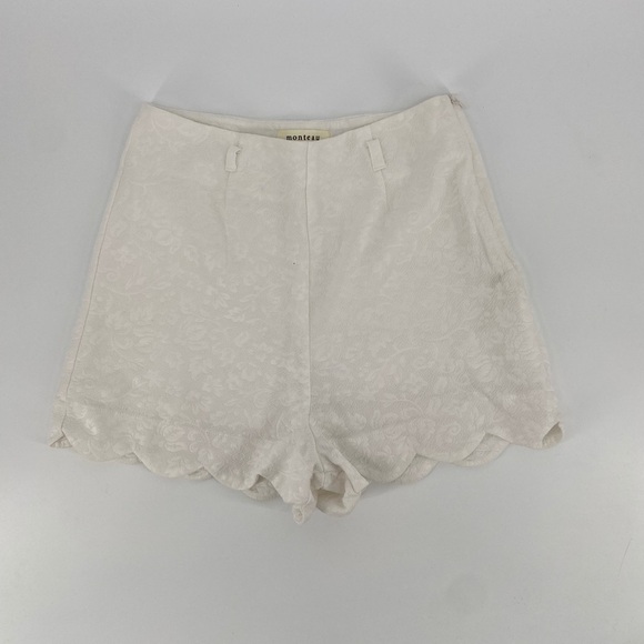 Monteau White Floral Scalloped Hem Short - Picture 3 of 5